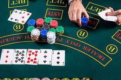 Poker và những vấn đề cần được làm rõ từ hoạt động của các câu lạc bộ cơ sở