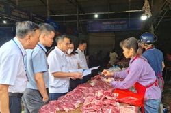 Kiểm tra công tác kiểm soát giết mổ động vật tại các phường Đại Mỗ, Đống Đa