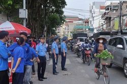 Hà Nội nắng nóng trước khi chuyển mưa dông