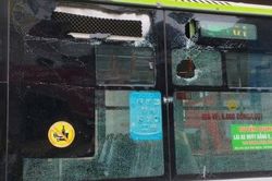 Hà Nội: Vữa rơi từ trần nhà ga Văn Khê trúng xe buýt BRT đang chạy, hành khách một phen hoảng loạn
