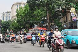 Thí điểm hạn chế xe xăng vùng lõi Hoàn Kiếm: Hà Nội sẽ thu hẹp đối tượng hưởng chính sách chuyển đổi xe xăng sang xe điện