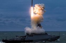 Ukraine bóc trần sự thật bất ngờ bên trong tên lửa Kalibr của Nga