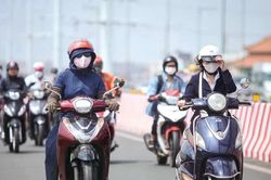Vì sao Hà Nội thay đổi đề xuất hỗ trợ chuyển đổi xe máy điện