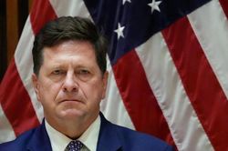 Tổng thống Trump đề cử ông Jay Clayton làm Giám đốc Tình báo Quốc gia