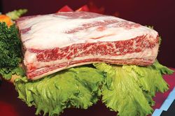 Cuộc chơi mới trên thị trường tiêu thụ thịt bò Việt Nam