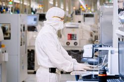 Intel nâng vốn lên 4,1 tỉ đô la, đóng góp 12% xuất khẩu TPHCM