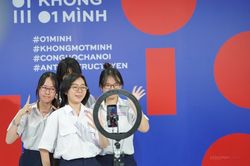 Người dân TPHCM thử làm chuyên gia an ninh mạng