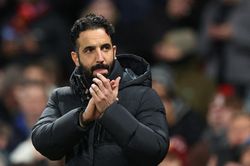 AC Milan trao cơ hội làm lại cho Amorim