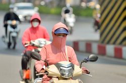 Thời tiết hôm nay 12.6: Trung Bộ nắng nóng, Nam Bộ mưa to