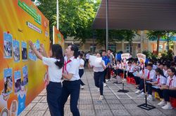 Đồng hành học sinh lớp 9 định hướng nghề nghiệp cho tương lai