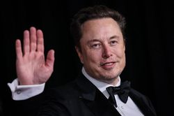 SpaceX lên sàn với mức định giá kỷ lục 1,77 nghìn tỉ USD