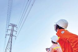 Vận hành thông suốt lưới truyền tải điện