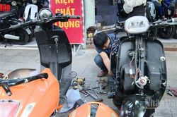 [Video] Hà Nội dự kiến thu hẹp diện hỗ trợ đổi xe máy điện