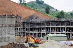 Năm dự án trường nội trú liên cấp tại Điện Biên chậm tiến độ so với kế hoạch