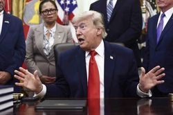 Ông Donald Trump lại hủy tấn công Iran, tuyên bố thỏa thuận sắp ký kết