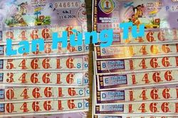 Trúng xổ số miền Nam, nhiều khách hàng đổi thưởng 'lai rai'