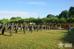 Bộ CHQS thành phố Huế xuất quân làm nhiệm vụ xây dựng trường học tại xã A Lưới 4