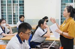 Gợi ý đáp án môn Vật lý và Địa lý