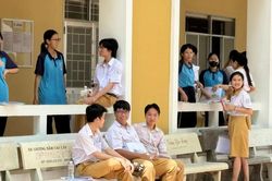 Lâm Đồng: Một thí sinh bị đình chỉ thi do mang điện thoại vào phòng thi