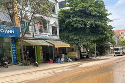 Bắc Ninh: Ngán ngẩm con đường nhếch nhác, bụi bẩn