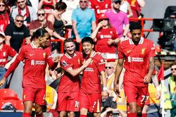 Tiền vệ Liverpool rút khỏi World Cup ngay trước trận ra quân