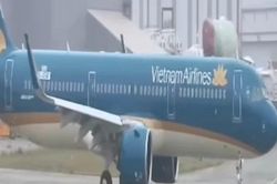 Thực hư chiếc máy bay A321 của Vietnam Airlines bị biến dạng
