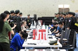 Cận cảnh bên trong căn cứ bí mật của ổ nhóm lừa đảo do Zhao Wei Zhong điều phối
