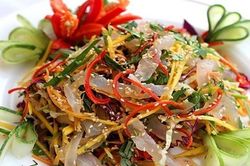 Tiến sĩ dinh dưỡng cảnh báo sai lầm nguy hiểm khi ăn nộm sứa