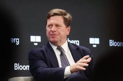 Ông Trump chọn Giám đốc Tình báo Quốc gia mới sau tranh cãi về người tạm quyền