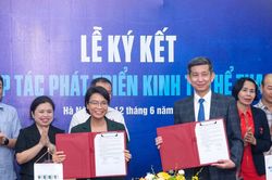 Cục Thể dục thể thao Việt Nam ký kết hợp tác phát triển kinh tế thể thao
