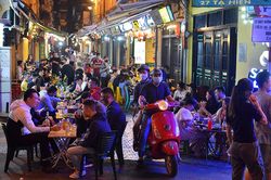 Kinh tế đêm gia tăng mức chi của du khách tại Thủ đô
