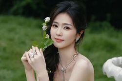 Bạch Lộc gây thương nhớ với nhan sắc trong trẻo như nàng thơ