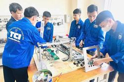 Nghị quyết số 71-NQ/TW - Chiến lược cốt lõi tạo đột phá về giáo dục và đào tạo (Bài 5): Học nghề không phải là 'cánh cửa phụ'