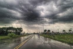 Cảnh báo mưa lớn diện rộng, nguy cơ lũ và sạt lở đất
