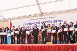 Giáo sư, phó giáo sư không còn là 'danh vị' suốt đời