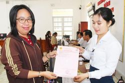 Chính quyền địa phương 2 cấp ở đầu nguồn sông Tiền: Hiệu quả từ thực tiễn - Bài 1: Tinh gọn bộ máy, rút ngắn khoảng cách phục vụ