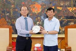 'Đĩa di sản Văn hóa Bắc Ninh' - Gói trọn tinh hoa Kinh Bắc trong quà tặng ngoại giao