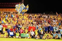 Bắc Ninh FC thăng hạng V.League sau loạt sút luân lưu kịch tính
