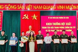 Khen thưởng Biên phòng cửa khẩu cảng Đà Nẵng về thành tích đấu tranh phòng chống tội phạm