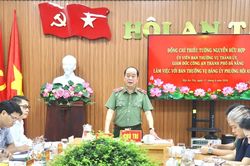 Giám đốc Công an thành phố làm việc với Ban Thường vụ Đảng ủy phường Hội An Tây