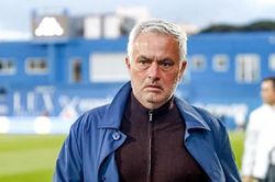 Jose Mourinho chính thức tái hợp Real Madrid: Kỷ nguyên mới tại Santiago Bernabeu