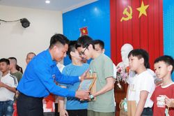 Đà Nẵng trao 21 giải cuộc thi vẽ tranh cho trẻ em rối loạn phổ tự kỷ