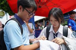 Thi tốt nghiệp THPT 2026: Xem gợi ý giải đề thi môn Tin học tại đây