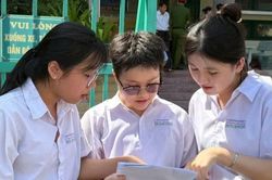 Thi tốt nghiệp THPT 2026: Xem gợi ý giải đề thi môn Lịch sử tại đây