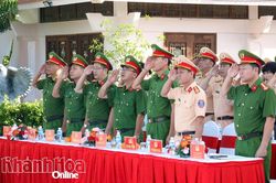 C&ocirc;ng an tỉnh ra qu&acirc;n bảo đảm trật tự an to&agrave;n giao th&ocirc;ng đường thủy nội địa