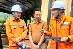 EVNNPC gắn chỉ tiêu tiết kiệm điện làm KPI đánh giá nhiệm vụ và thu nhập của cán bộ