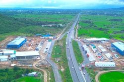 Siết trách nhiệm nhà đầu tư, quyết hoàn thành trạm dừng nghỉ cao tốc trong năm 2026