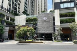 Giữa lúc lợi nhuận lao dốc, nợ vay đè nặng Hà Đô thì quỹ ngoại lại hạ tỉ lệ sở hữu