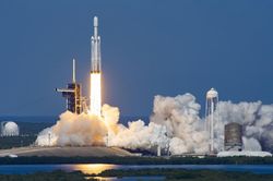 SpaceX chốt giá IPO ở mức 135 USD/cổ phiếu