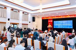 Bộ GD&ĐT họp báo thông tin về kỳ thi tốt nghiệp THPT 2026